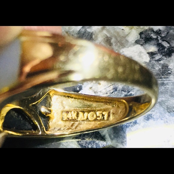 14K Black Onyx, Mother of Pearl Ring - Picture 9 of 9